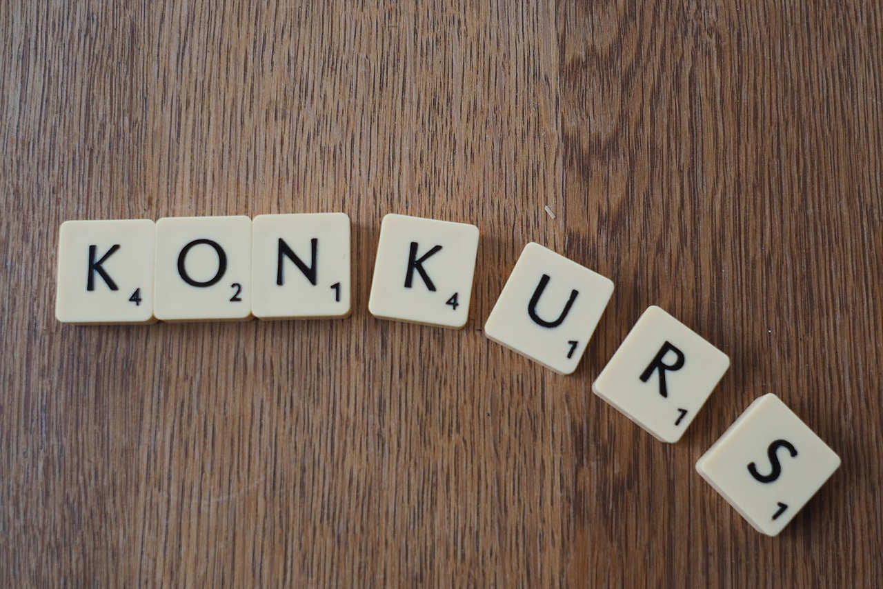 Waren aus Konkursfirmen können häufig sehr günstig erworben werden.